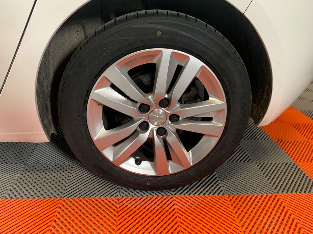 308 GENERATION-II SOCIETE 1.5 BLUEHDI 130 BVA BUSINESS ACTIVE ST 2019 occasion 76190 &Eacute;calles-Alix