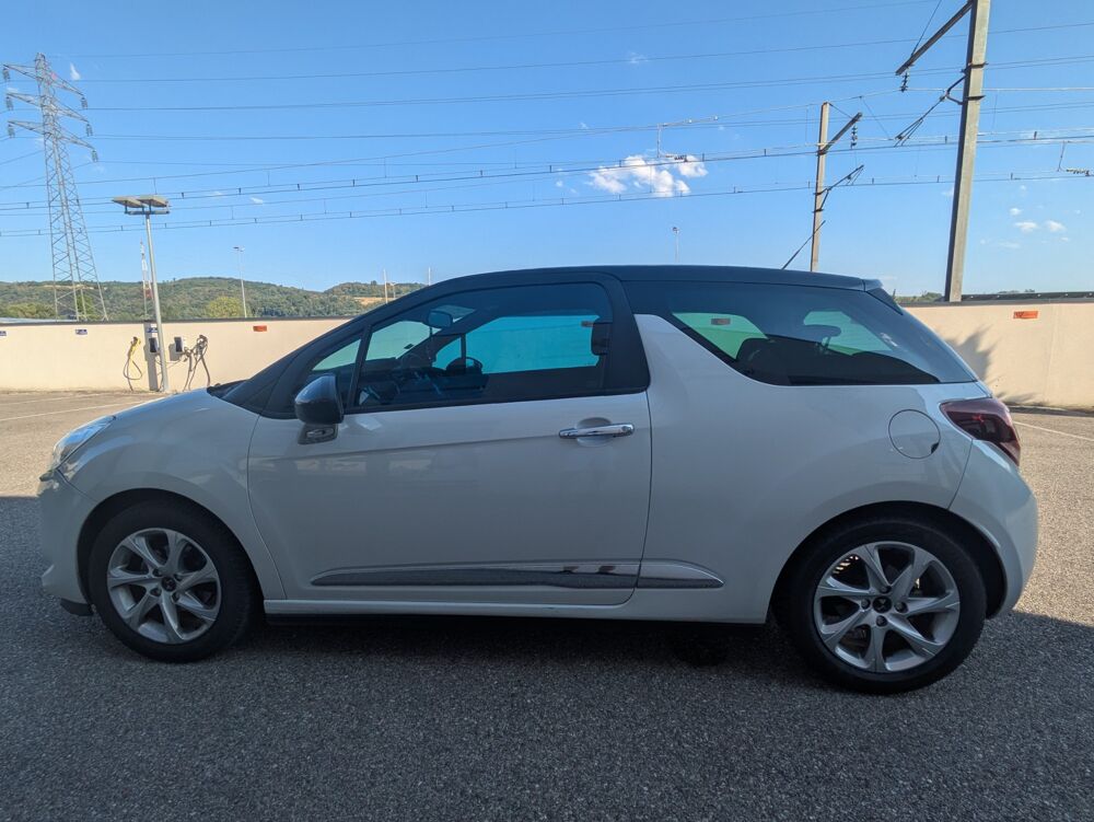 DS3 1.2 PURETECH 110cv CONNECTED CHIC BVA / MOTEUR CHANGEE CITRO 2016 occasion 69420 Ampuis