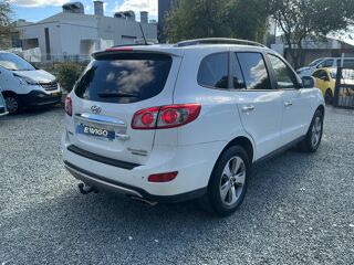 Santa Fe 2.2 CRDI 195 Ch PREMIUM 4WD / SIEGES CHAUFFANTS ELECTRIQUES 2012 occasion 17000 La Rochelle