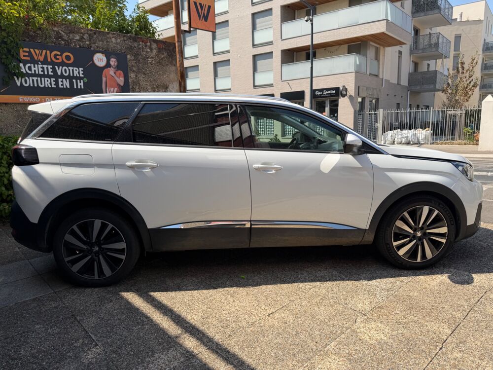 5008 GENERATION-II 1.2 PURETECH 130CV - ALLURE - 7 PLACES 2019 occasion 69150 D&eacute;cines-Charpieu