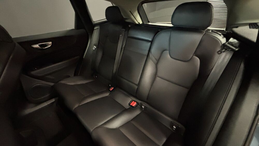 XC60 B4 (Diesel) 197 ch GEARTRONIC 8 BUSINESS EXECUTIVE 2021 occasion 34430 Saint-Jean-de-V&eacute;das