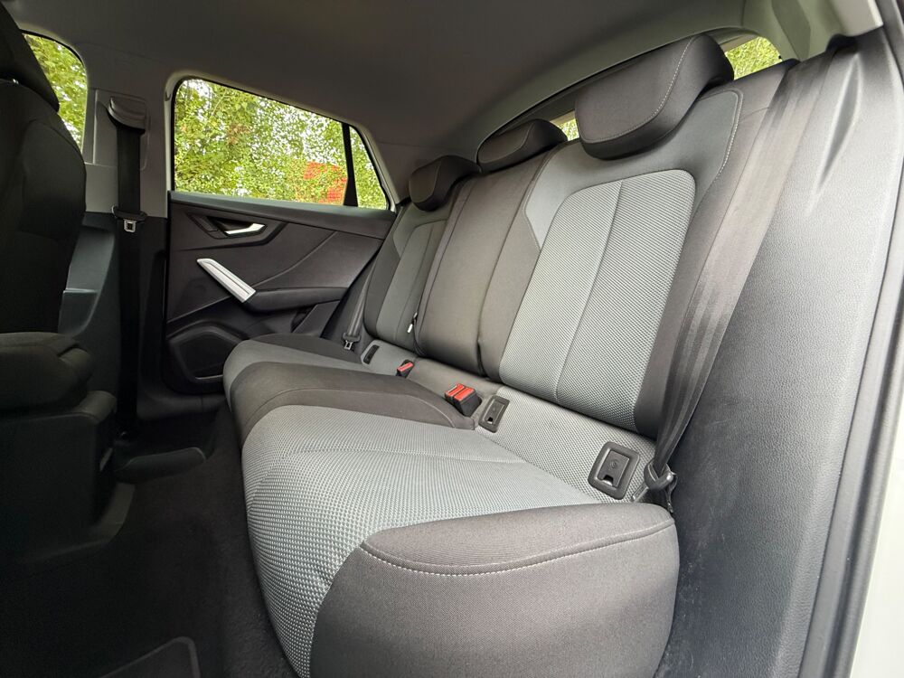 Q2 1.4 TFSI COD 150 BUSINESS LINE S-TRONIC BVA - CLIMATISATION 2017 occasion 76150 Saint-Jean-du-Cardonnay
