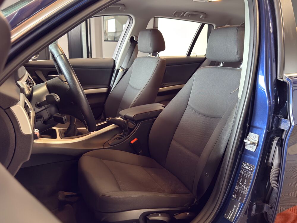 S&eacute;rie 3 TOURING 325 3.0 I 220 PLUS XDRIVE 2011 occasion 76190 &Eacute;calles-Alix