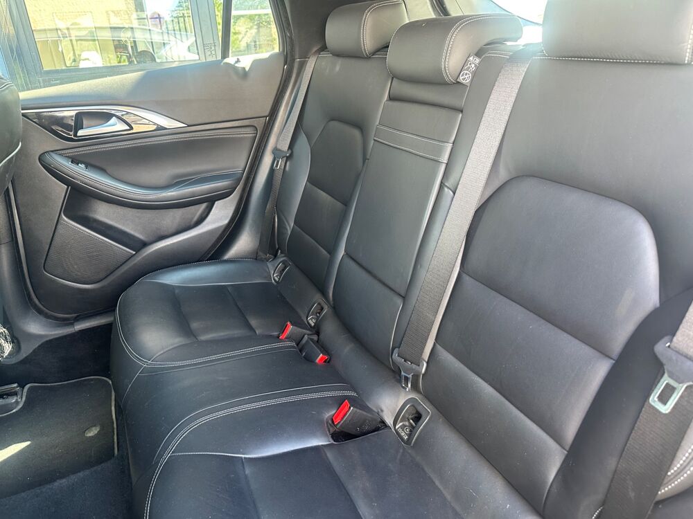 QX30 2.2L 170ch PREMIUM TECH AWD / TOIT PANORAMIQUE + CAMERA DE R 2017 occasion 38420 Le Versoud