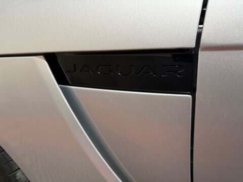 F-Type (2) COUPE 5.0 575CH SVR AWD BVA FREIN CERAMIQUE NO FAP 2017 occasion 60740 Saint-Maximin