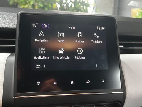 Clio 1.0 TCE 90 INTENS / CARPLAY / RADARS AR / SEMI-CUIR / PHARES 2021 occasion 29000 Quimper
