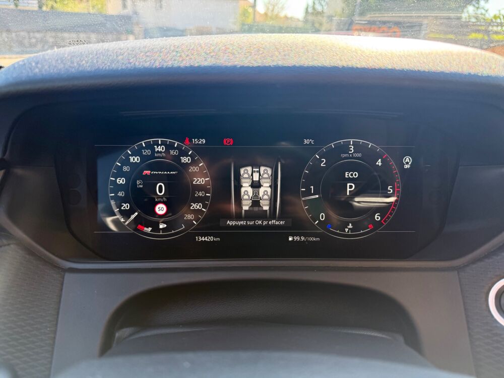 Range rover velar 3.0 D300 4WD BVA 1E MAIN SUIVI LAND ROVER CARPLAY 2017 occasion 25000 Besan&ccedil;on