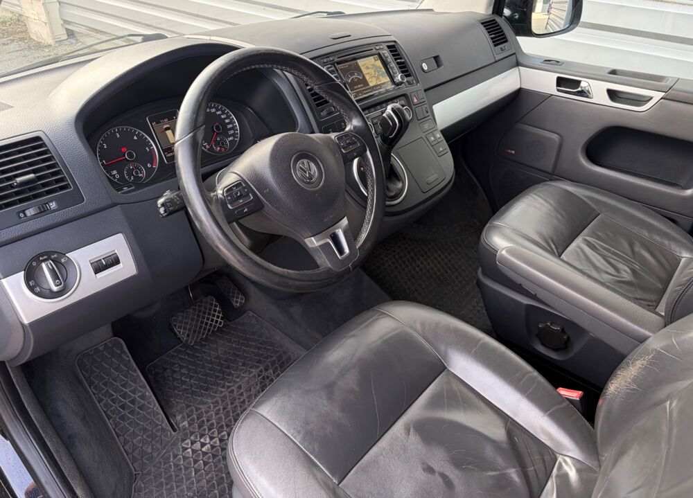 MULTIVAN T5 2.0 TDI 180CH BLUEMOTION HIGH LINE 4MOTION DSG / MOTEUR N 2011 occasion 25300 Pontarlier