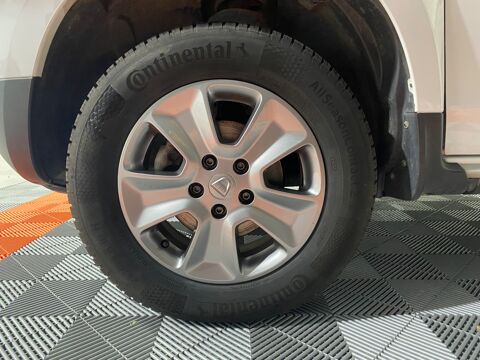 Duster 1.5 DCI 110CV PRESTIGE 4X2 BVm6 2016 occasion 17430 Tonnay-Charente