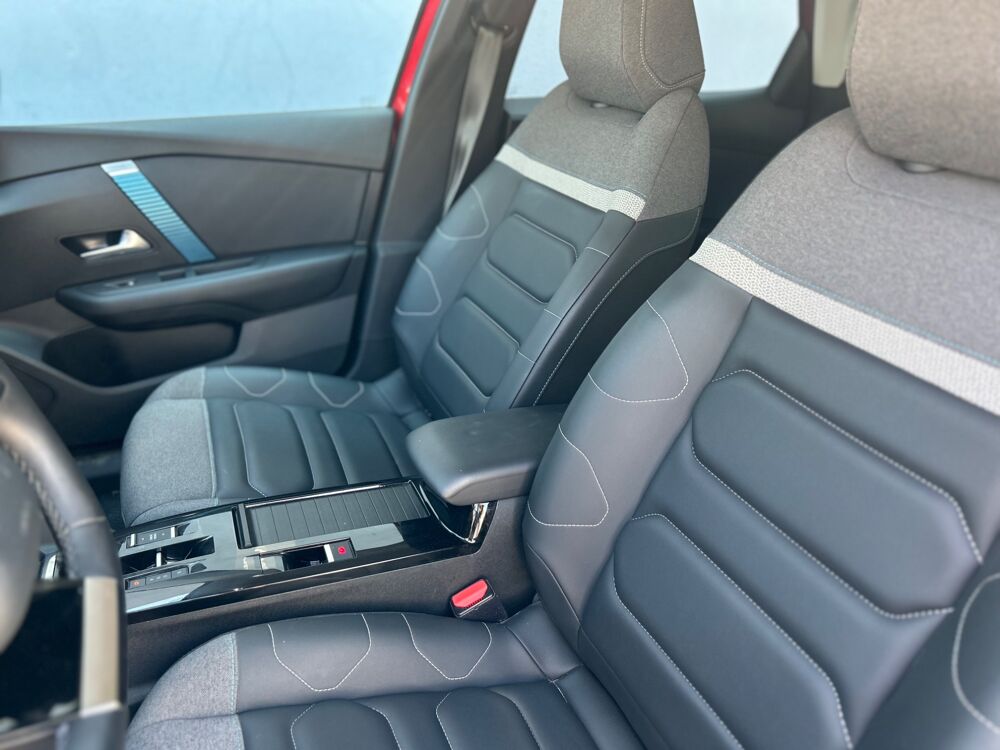 C4 136 CH SHINE PACK / CARPLAY / CAMERA DE RECUL / SOH 100% 2023 occasion 47000 Agen