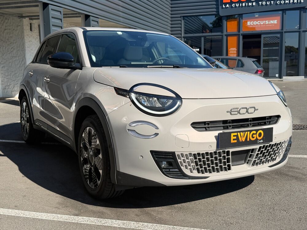 Fiat 600 ELECTRIC 155ch 54KWH LA-PRIMA BVA / SOH 95% / CARPLAY / SIEG 2024 occasion 17100 Saintes