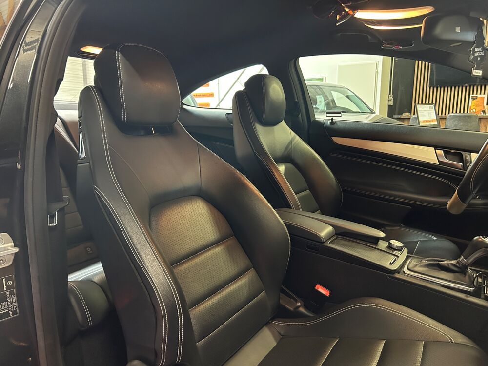 Classe C COUPE 1.8 250 205CH AVANTGARDE 7G-TRONIC BVA/ KILOMETRAGE CE 2011 occasion 78125 Gazeran