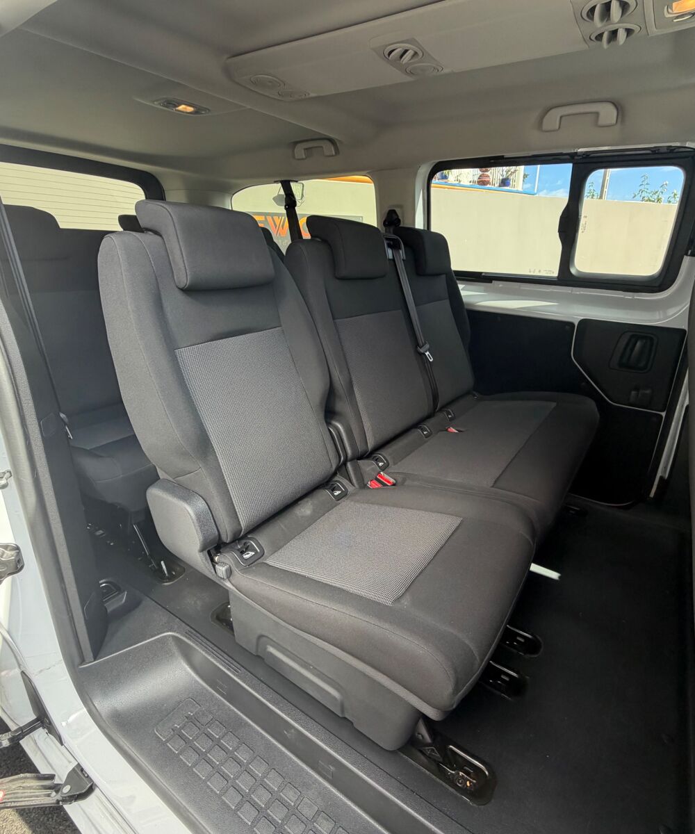 Proace city 2.0 D4D 140 LONG L3 DYNAMIC CONNECT + 1 &Egrave;RE MAIN + GARANTIE 2025 occasion 97410 Saint-Pierre