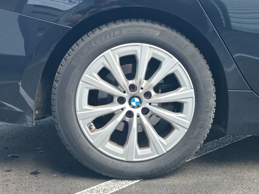 S&eacute;rie 3 TOURING 2.0 318 D 150ch BVA / CAMERA CARPLAY SANS FIL HAYON 2019 occasion 17100 Saintes