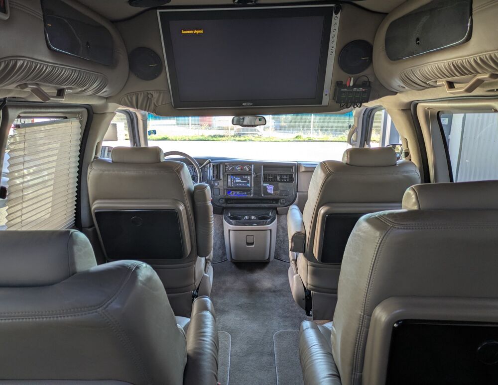 Divers EXPRESS EXPLORER V8 5.3L 300ch 2009 occasion 25300 Pontarlier