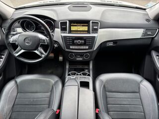 Classe M ML 250 2.2 BLUETEC 205 Ch - Fascination 2012 occasion 44220 Cou&euml;ron