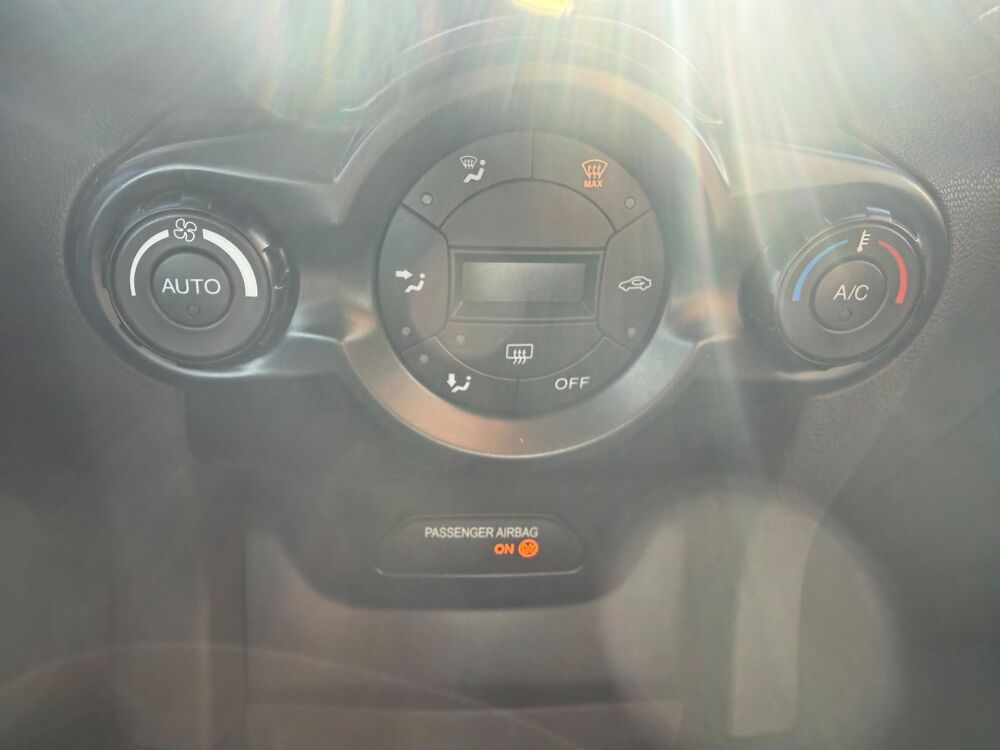 Ecosport 1.0 ECOBOOST 125CH TITANIUM - CLIMATISATION - RADAR DE RECUL 2016 occasion 27000 &Eacute;vreux
