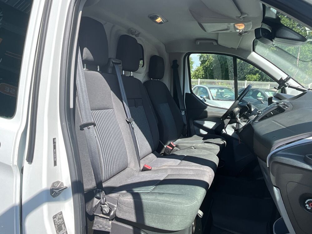 Transit FOURGON 250 2.2 TDCI 100CH L1H1 COURT PC-TN / CAM&Eacute;RA / BLUET 2015 occasion 17000 La Rochelle
