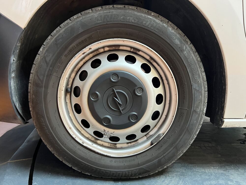 Vivaro FOURGON 1.5 D 120 PACK CLIM L2H1 START-STOP - TVA RECUPERABL 2022 occasion 33320 Eysines