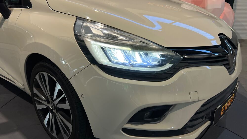 Clio 1.5 DCI 90 INITIALE PARIS - ANDROID AUTO - SUVI COMPLET RENA 2017 occasion 33610 Cestas