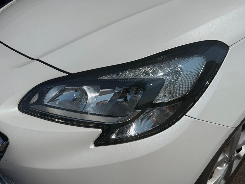 Corsa 1.2 70 CH - ACTIVE - CHA&Icirc;NE DE DISTRIBUTION 2019 occasion 26000 Valence