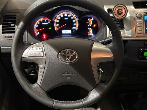 Hilux DOUBLE CABINE 2.5 D4D 145ch LEGENDE - ENTRETIEN TOYOTA 2012 occasion 81990 Puygouzon