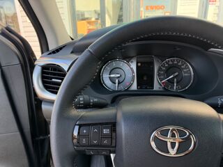 Hilux X-TRA CAB 4WD 2.8L 204 CH D-4D BVA INVICIBLE 2026 occasion 47000 Agen