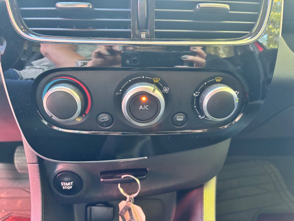 Clio 0.9 TCE 75 ENERGY TREND - 1ERE MAIN - CLIMATISATION - BLUETO 2019 occasion 76150 Saint-Jean-du-Cardonnay