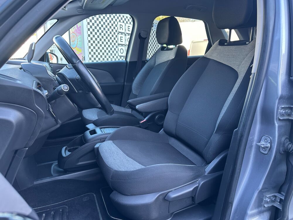 C4 Spacetourer 1.5 BLUEHDI 130CH / FEEL / CAMERA RECUL - CARPLAY - SIEGES C 2019 occasion 44220 Cou&euml;ron