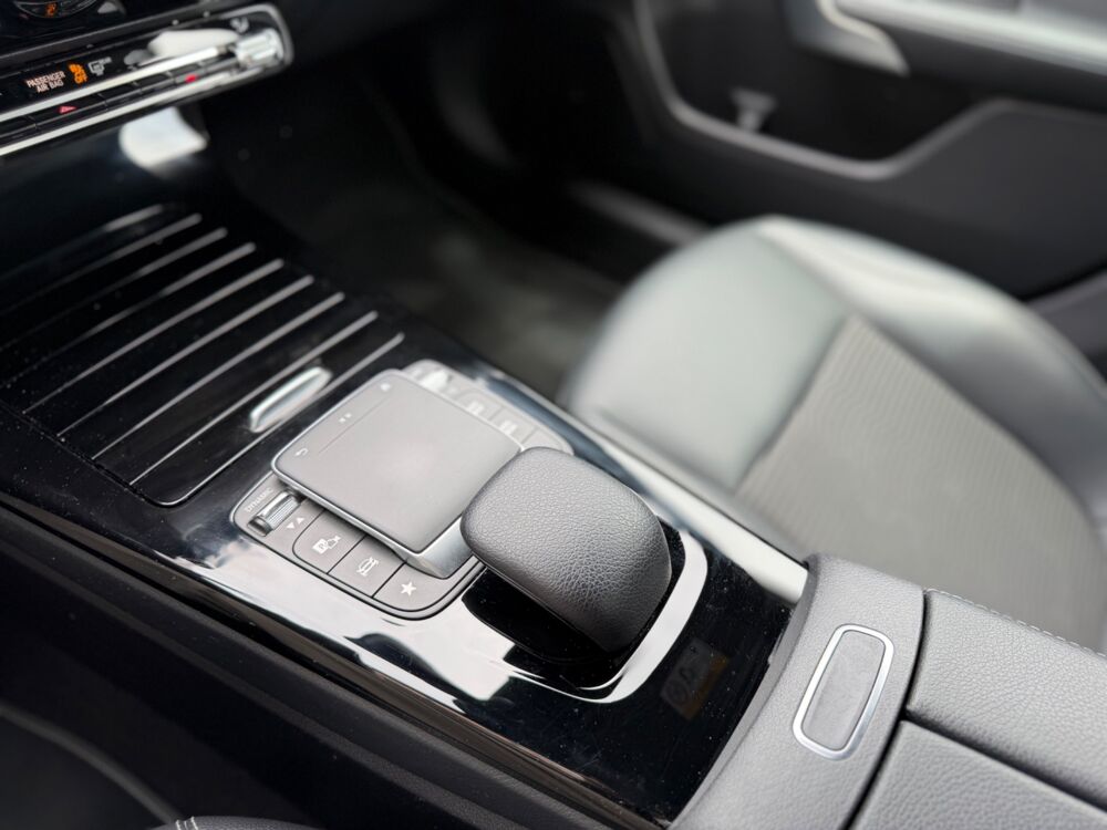 Classe A 200 D 150CH PROGRESSIVE LINE 8G-DCT - SUIVI COMPLET MERCEDES 2022 occasion 13700 Marignane