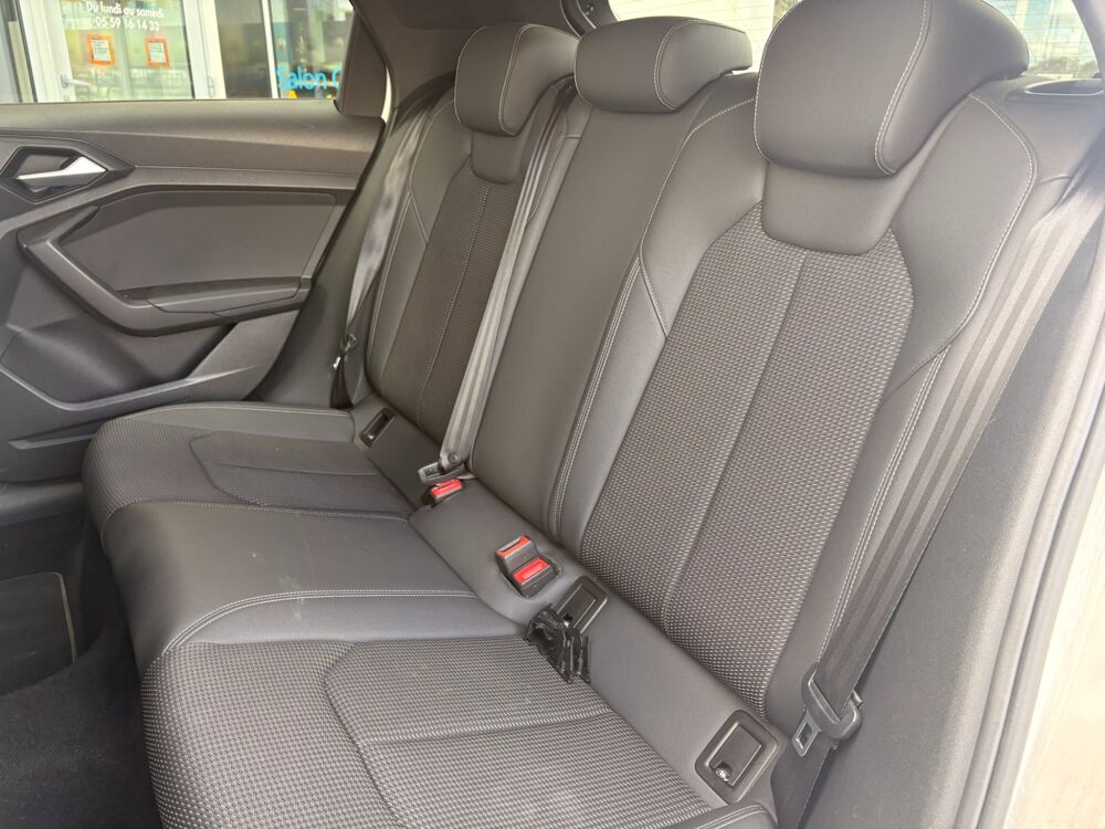 A1 SPORTBACK 1.0 25 TFSI 95 ch S-LINE S-TRONIC 7 2022 occasion 64320 Idron