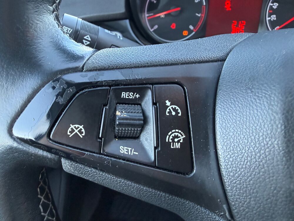 Corsa 1.2VTI 70Ch ACTIVE - MOTEUR &Agrave; CHAINE - 1 &Egrave;RE MAIN - CLIMATI 2016 occasion 27000 &Eacute;vreux