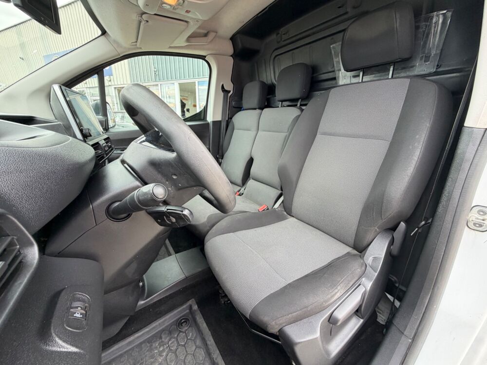 Partner FOURGON M 1.5 BLUEHDI 100Ch - 1&Egrave;RE MAIN - ATTELAGE - CARPLAY 2020 occasion 27000 &Eacute;vreux