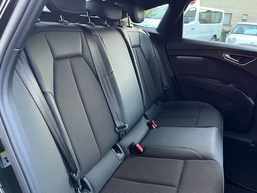 Q4 SPORTBACK 35 E-TRON 170ch 55KWH S-LINE + CAMERA DE RECUL + A 2022 occasion 38420 Le Versoud