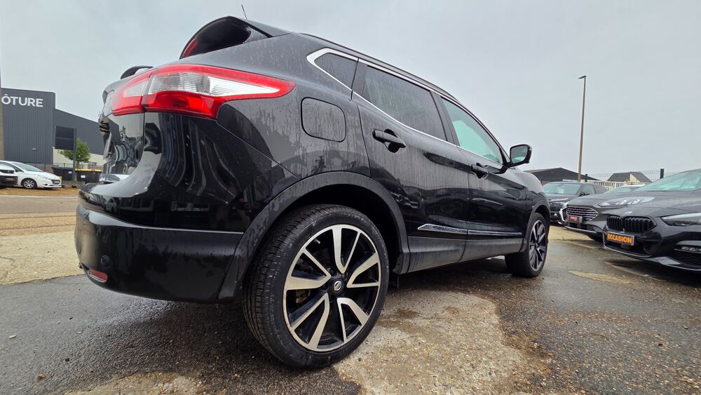Qashqai 1.2 DIGT 115ch TEKNA 2WD X-TRONIC - CAMERA 360 - TOIT PANO - 2015 occasion 27000 &Eacute;vreux