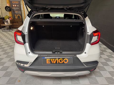 Captur 1.3 TCE 160 HYBRID ICONIC TOIT OUVRANT/ GRAND ECRAN/ CAMERA 2022 occasion 78125 Gazeran