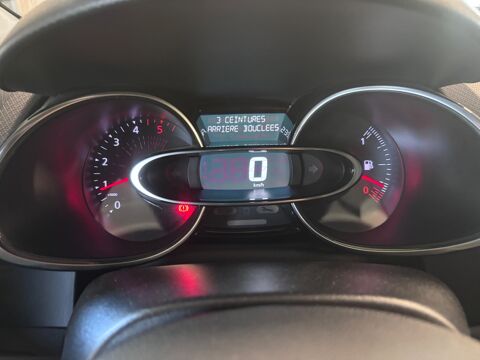 Clio ESTATE 1.5 DCI 110 Ch - LIMITED - ENTRETIEN CONSTRUCTEUR - D 2017 occasion 79000 Niort