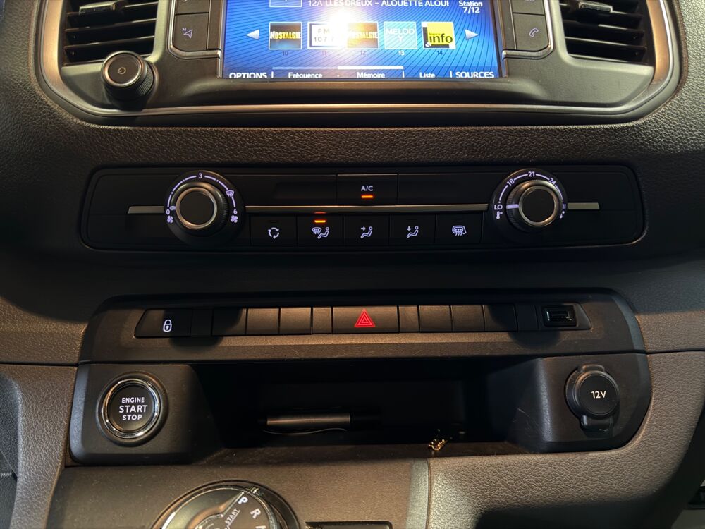 Proace 2.0 D4D 175 LONG L3 DYNAMIC BVA//21 658€ HT //6 PLACES// 1ER 2021 occasion 44300 Nantes