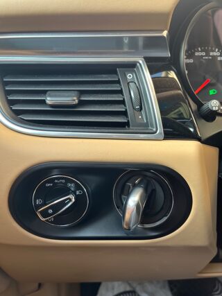 Macan 3.0 DIESEL 260Ch S PDK BVA SIEGES CHAUFFANT / TOIT OUVRANT 2014 occasion 24750 Tr&eacute;lissac