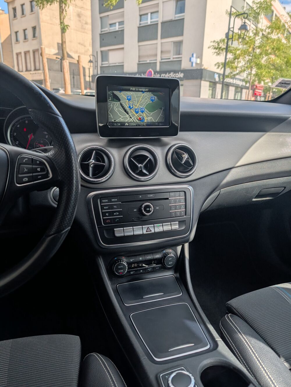 Classe CLA 1.6 180 136ch SENSATION 7G-DCT BVA - ENTRETIEN FULL MERCEDES 2018 occasion 57600 Forbach