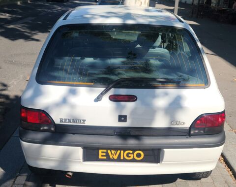 Clio 1.4 75 FIDJI BVA 1997 occasion 33100 Bordeaux