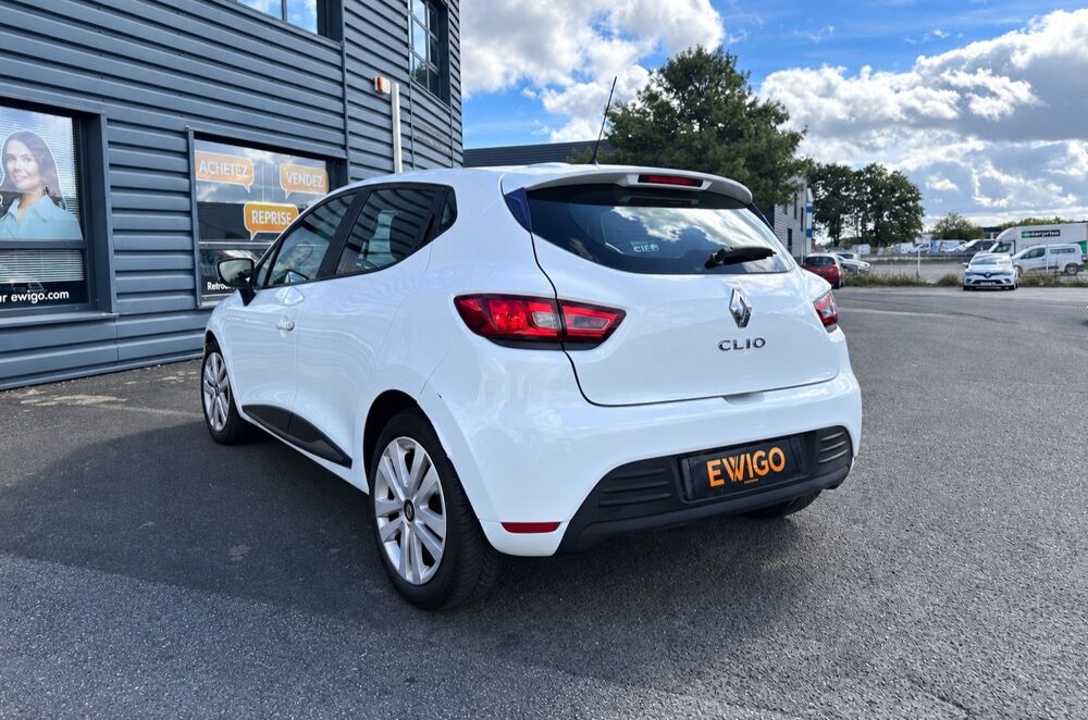 Clio 1.5 DCI 75 CH / BUSINESS / CLIM - GPS - BLUETOOTH - REGULATE 2017 occasion 44220 Cou&euml;ron