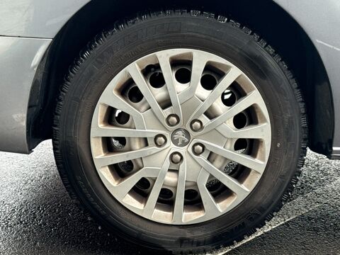 Expert FOURGON 2.0 BLUEHDI 180 L1 ASPHALT EAT 8 BVA / CARPLAY / DOU 2022 occasion 17100 Saintes