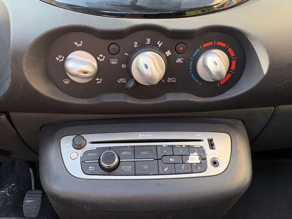 Twingo 1.5 DCI 85CH PRIVILEGE *TOIT OUVRANT* 2012 occasion 13009 Marseille