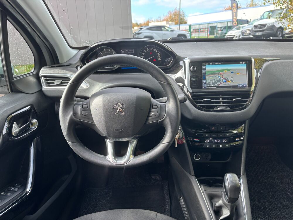 208 GENERATION-I 1.2 VTI 80 ALLURE-TOIT PANORAMIQUE-BLUETOOTH-GP 2014 occasion 76150 Saint-Jean-du-Cardonnay