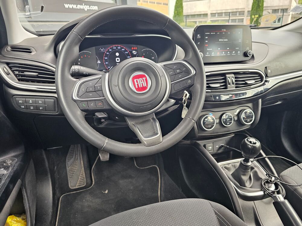 Tipo SW 1.6 MJT 130CH-LIFE BUSINESS-CARPLAY-DISTRIBUTION FAITE 2021 occasion 26000 Valence