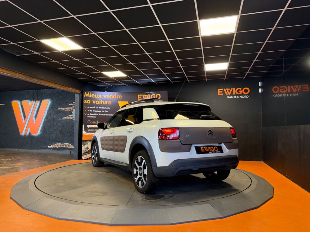 C4 cactus 1.6 BLUEHDI 100 SHINE // CAMERA DE RECUL // CLIMATISATION // 2015 occasion 44300 Nantes