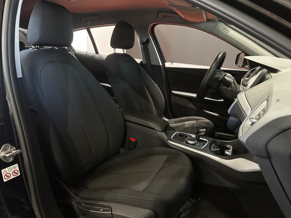 S&eacute;rie 1 1.5 D 116D 116 CH BVA / CARPLAY / RADARS AV & AR / PHARES LE 2021 occasion 29000 Quimper