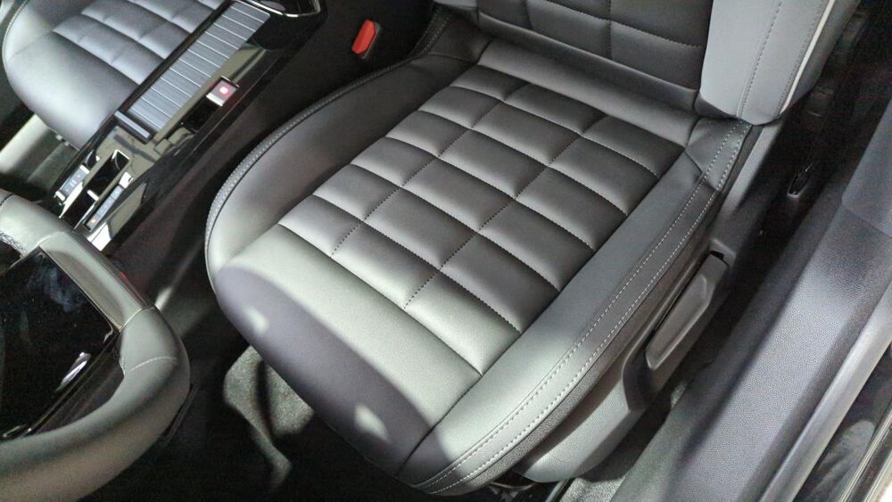 C4 HYBRIDE 145ch MAX APPLE CARPLAY + ADML + CAMERA DE RECUL + 2026 occasion 38420 Le Versoud
