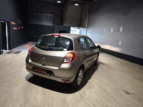 Clio 3 Phase 2-1.2 75CV- DISTRIBUTION OK 2009 occasion 60740 Saint-Maximin